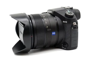 Sony Cybershot RX10, 20.2MP Bridgekamera, 8.3x opt. Zoom, WIFI, FULL HD Video - Bild 1 von 11