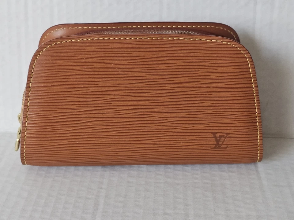 Bolso de Cosméticos LOUIS VUITTON Bolsa de Maquillaje MARRÓN Cuero Epi Dauphine Foto 1 de 4