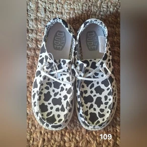 Hey Dude Damenschuhe neu im Karton Größe 6 Wendy Milky Way schwarz & weiß Kuhmuster NEU - Bild 1 von 9