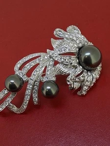 Stunning Nolan Miller Black Faux Pearls Rhinestones Brooch Pin - Picture 1 of 8