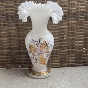Vaso vintage Bristol vetro bianco piano increspato smalto viola punti fiori piedistallo largo - Foto 1 di 19