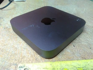 Apple Mac mini 2018 A1993 6-Core i7 3,2GHz 16GB 1TB SSD macOS Monterey - Bild 1 von 10
