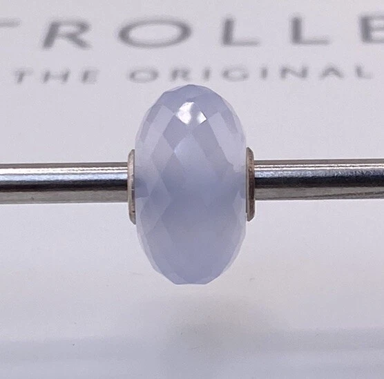 Cuenta de calcedonia facetada Trollbeads Foto 1 de 4