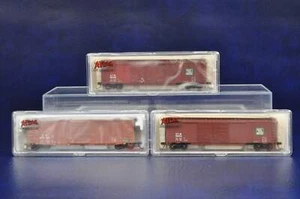 Atlas/Trainman N Gauge Rake of 3 50ft Box Cars - Grand Trunk Western, Canadian N - Picture 1 of 1