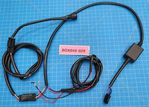 BOX048-046 - TOYOTA LAND CRUISER GENUINE HEATED SEAT ASSEMBLY HARNESS - NOS - Picture 1 of 9