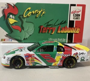 1997 Revell NASCAR #5 Terry Labonte Corny Kellogg’s Monte Carlo Diecast 1:24. - Picture 1 of 2