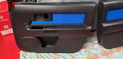 FJ CRUISER 2007/2014 PANEL PUERTA DERECHA (SOLO LADO PASAJERO) Foto 1 de 4