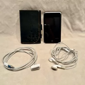 APPLE 1st Gen. iTouch (A1213) - 16 GB w. Leather Case & Bundle - WORKS! - Picture 1 of 21