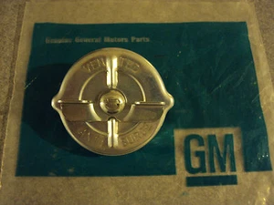 GM NOS Gas Cap S Rivot Camaro Chevelle El Camino Nova Pontiac Firebird Trans Am - Picture 1 of 2