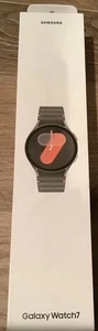 Samsung - Galaxy Watch7 Aluminium Smartwatch 40mm Grün, Bluetooth, WLAN, GPS.NEU - Bild 1 von 6