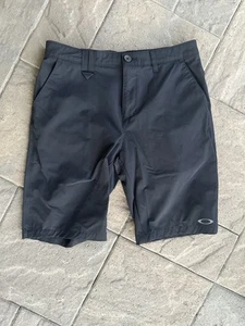 Oakley Golf Shorts Black Mens Size 30 Lightweight Stretch - Picture 1 of 2
