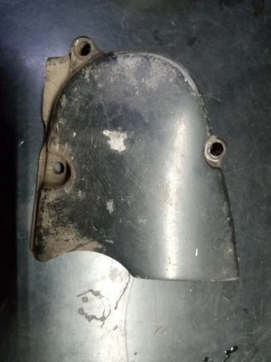 Cubierta de bomba de aceite Kawasaki KD80M KD 80 KD80M KE100 1984 14025-1185 Foto 1 de 4