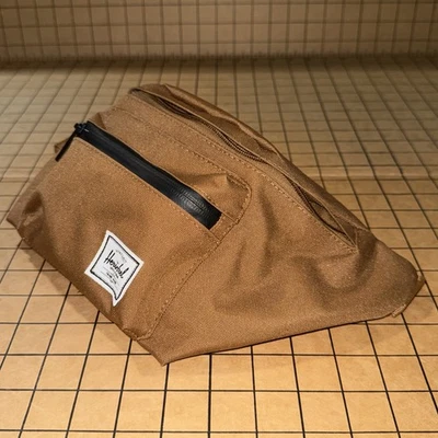 Bolsa de viagem FLAWLESS Herschel Supply Co borracha marrom dezessete bolsa de cintura - Imagem 1 de 4