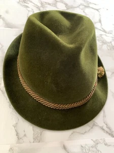 Muller & Company Kirsten Bieri Mens Alpine Velour Olive Green Hat with Tyrolean - Bild 1 von 9