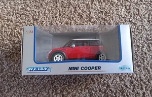 WELLY MINI COOPER IN SCALE 1:24 DIECAST MODEL New In Box - Picture 1 of 9