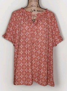 Liz Claiborne - Red w/Scrolling White Paisley Print Short Sleeve Tunic - Size 2X - Picture 1 of 3
