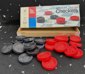 Vintage Milton Bradley American Checkers 24 plastica ad incastro senza tavola 1970 con scatola - Foto 1 di 12