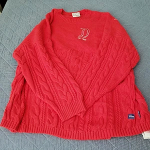 Suéter Jersey Espíritu Rojo Tejido por Cable Parques Disney Disneyland Adulto 2X-GRANDE XXL - Imagen 1 de 7