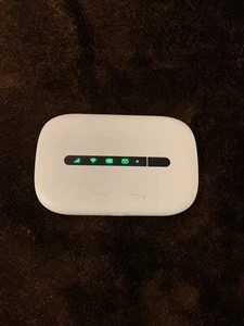 Vodafone R207 3G Mobile Personal Wi-Fi Modem (Refurbished) - Picture 1 of 3