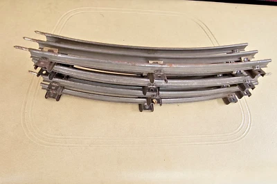 O GAUGE CURVED TUBULAR TRACK 3 RAIL 3 TIE SET OF 4 PIECES 031 BANKED TIES - Image 1 of 4