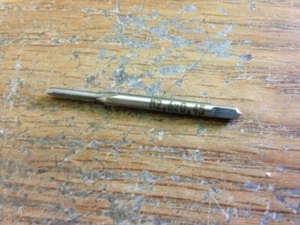 GRIFO ENCHUFE ACERO ALTA VELOCIDAD M2.6 X .45 - Imagen 1 de 1