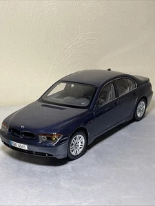 Kyosho BMW 745i 7 Series Dark Blue 1:18 Scale Dealer Edition Rare - Picture 1 of 22