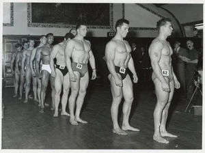 Männlicher Bodybuilder Fotowettbewerb 1959 Arax Gay Interest Mr. Universe - Bild 1 von 2