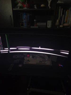 Monitor OLED curvo Samsung Odyssey Neo G95SC 49" - para piezas / pantalla dañada Foto 1 de 2