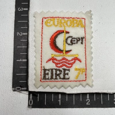 Vtg IRELAND CEPT EIRE 7 Pence Postage Stamp Theme Felt Patch (Color Scheme 6)00B Foto 1 de 2