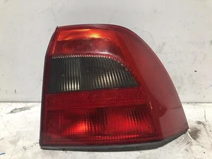 Holden VECTRA Tail Light Right Rear Sedan Hatch JS 08/98-02/03 - Picture 1 of 3