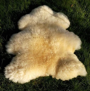 Top Medizinisches Baby Lammfell Schaffell Schaffelle XXL Langflorig Neu 110cm - Bild 1 von 4