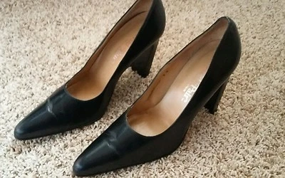 "Wild Pair" Black Leather Pointy Toe  Pumps size 9 B - Image 1 of 4