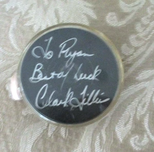 CLARK GILLIES HANDSIGNIERTER PUCK (HOF) - NEW YORK ISLANDERS, IM ETUI - Bild 1 von 2