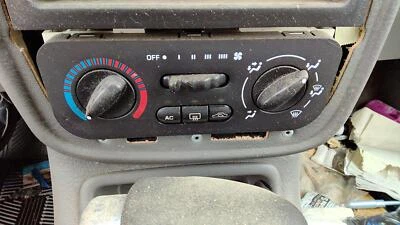 Módulo de control de temperatura Saturn L100 2000-2005 en tablero calentador unidad principal de CA fabricante original Foto 1 de 4