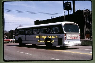 Autobús de tránsito CTA Chicago 3054 en 1965, extensión Kodachrome h17b Foto 1 de 2