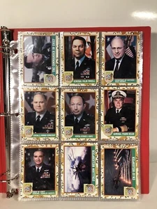 1991 TOPPS DESERT STORM BASEBALL Card SET #1-88 + 17 Sticker Puzzle quasi nuovo - Foto 1 di 10