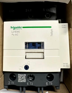 SCHNEIDER LC1D95F7 Contactor, 95 A, Coil 110 V AC (ORIGINAL PART - NEW IN BOX) - Picture 1 of 3