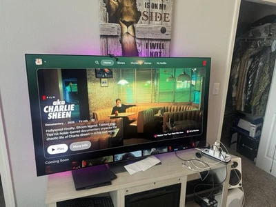 Smart TV LG G2 Series 65 pulgadas clase OLED evo, TV 4K alimentado por IA 2022 plata oscura Foto 1 de 4