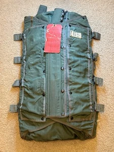 US Military Vietnam Era Fighter Pilot Parachute Pack 1960 Vintage (No Parachute) - Picture 1 of 8