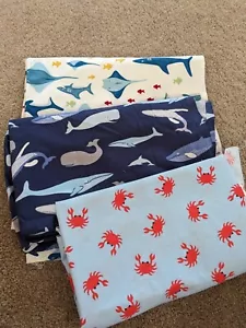 Remnant Lot Of Sea Themed Novelty Cottons Sharks Whales Crabs Quilts, Clothing, - Bild 1 von 5
