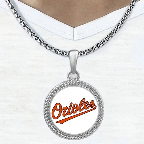 Baltimore Orioles Mens Womens Link Chain Pendant Necklace w Gift Pkg D22 Cover
