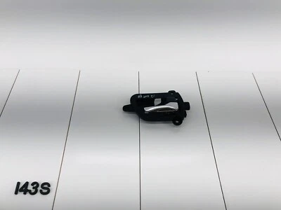 07-13 MITSUBISHI OUTLANDER DELANTERO DERECHO INTERIOR PUERTA PANEL MANIJA OEM Foto 1 de 4