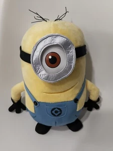 Universal Studio DESPICABLE ME - MINIONS - STUART MINION 12" PELUCHE DOII - Imagen 1 de 5