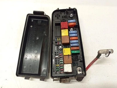 OPEL VECTRA C GTS Sicherungskasten 460023260 1.9 Diesel 88kw 2004 27044447 - Immagine 1 di 4