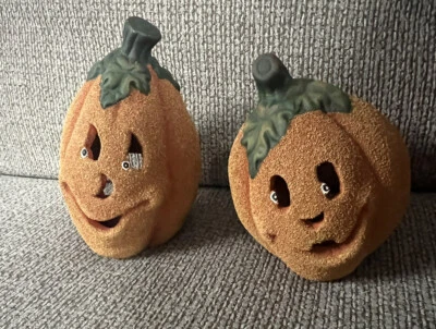 2 suportes de luz de chá de abóbora esculpidos aparência peculiar acabamento lixa Halloween outono - Imagem 1 de 4