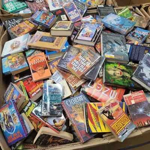 Lot of 5 Pounds (LBs) Science Fiction Fantasy Paper Back Book RANDOM RARE MIX - Picture 1 of 1