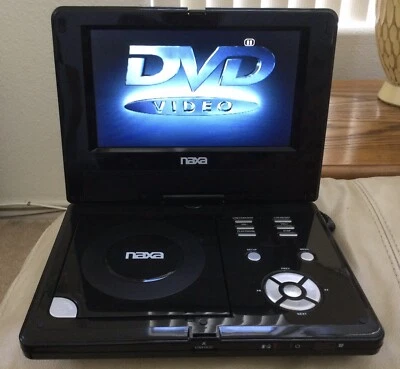 Reproductor de DVD portátil Naxa NPD-950 Foto 1 de 4
