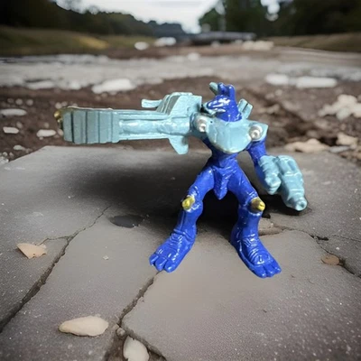 2002 Digimon Digital Monsters 1.5" MagnaGarurumon Mini PVC Figure Bandai - Image 1 of 4