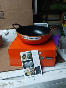 Lecreuset Enameled Cast Iron 3 Qt Round Balti Dish Flame #21091 New Orange - Picture 1 of 5