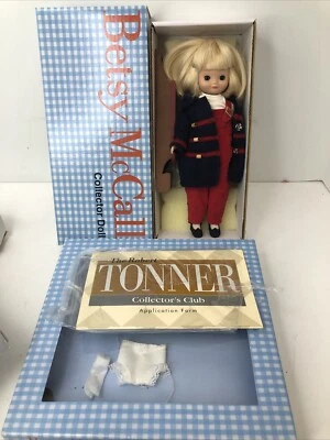 Boneca Tonner Betsy McCall “Betsy Blonde Introducing Goes Sleigh Riding 8” na caixa #U - Imagem 1 de 4